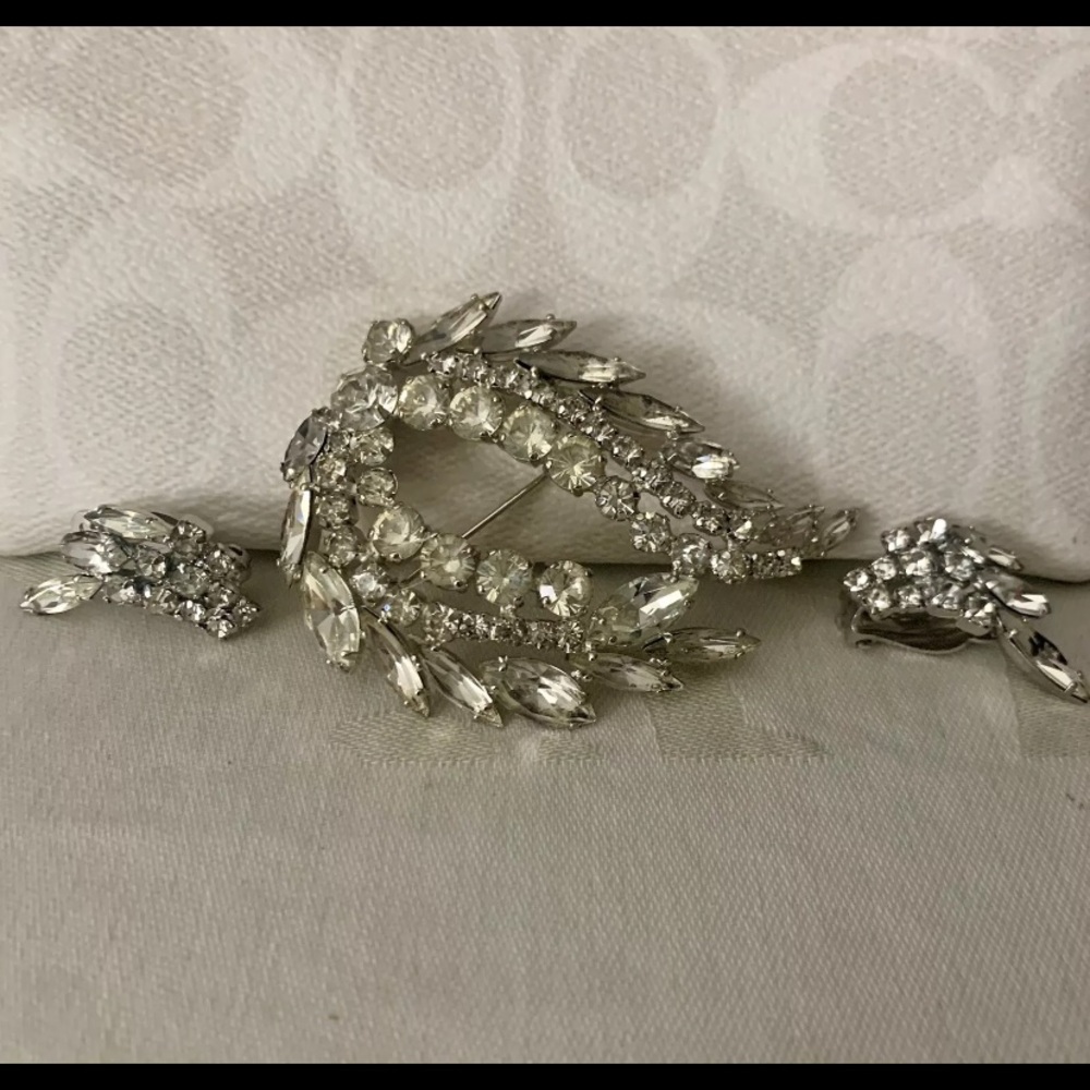 Unique Gustave Sherman Brooche And Earrings Set Swarovski Mint Condition - Picture 2 of 10